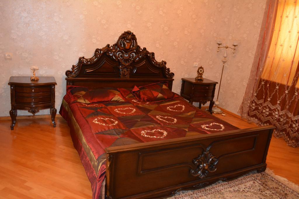 Guesthouse Giorgi Telavi Buitenkant foto